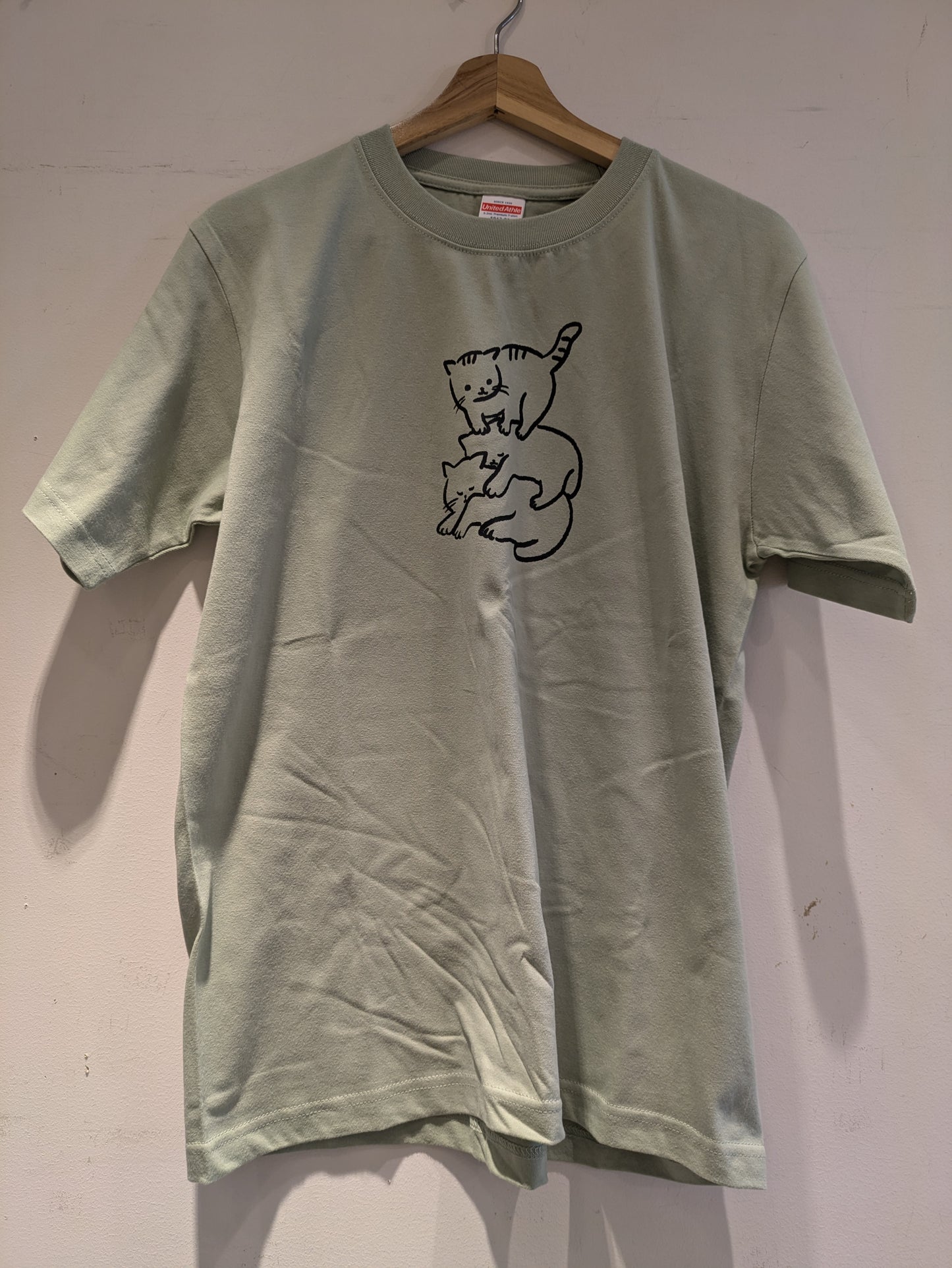 ★やまなかようこ★ Tシャツ 3匹のねこ