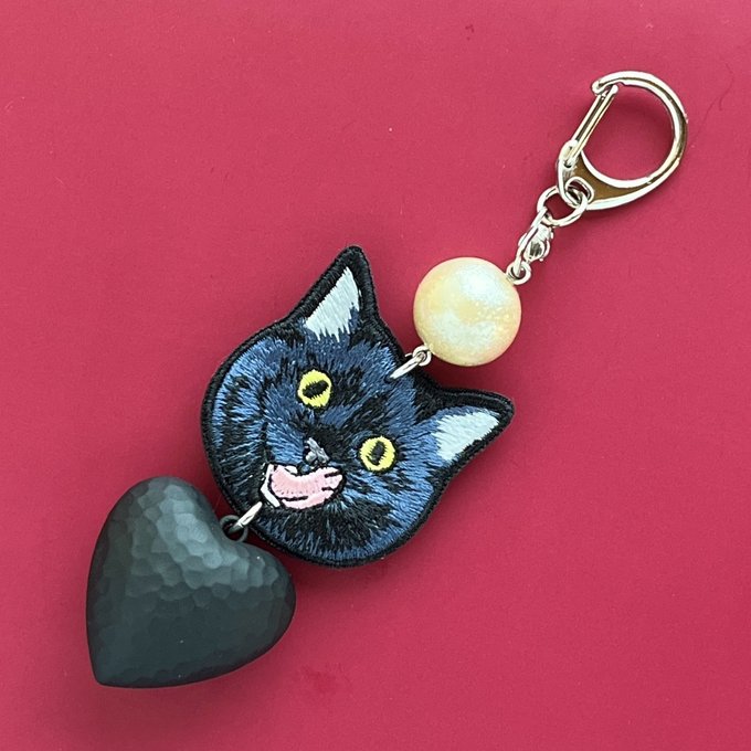 ★Kitty by maltamarie 食いしん坊なネコ・チビ太のキーホルダー