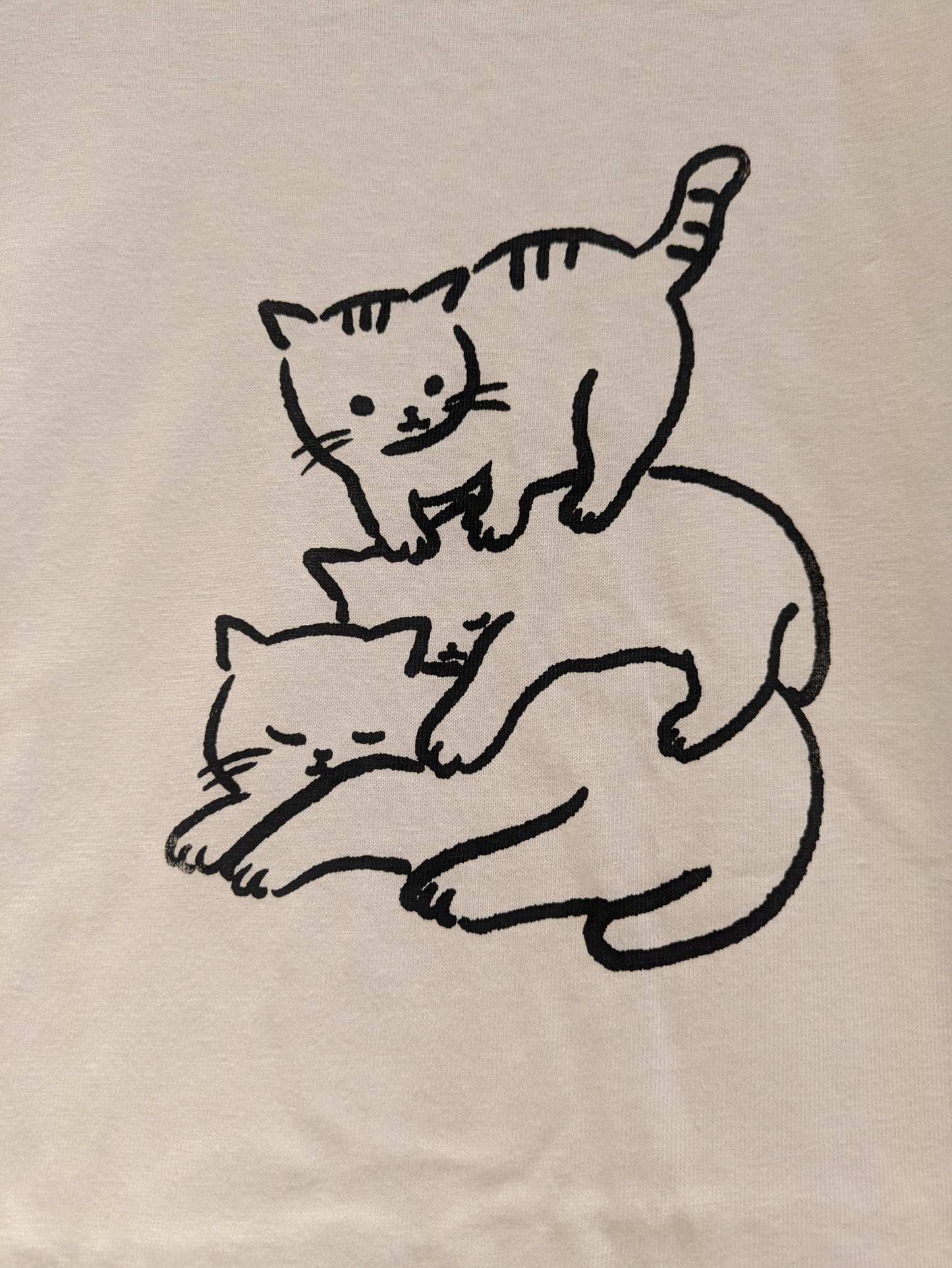 ★やまなかようこ★ Tシャツ 3匹のねこ