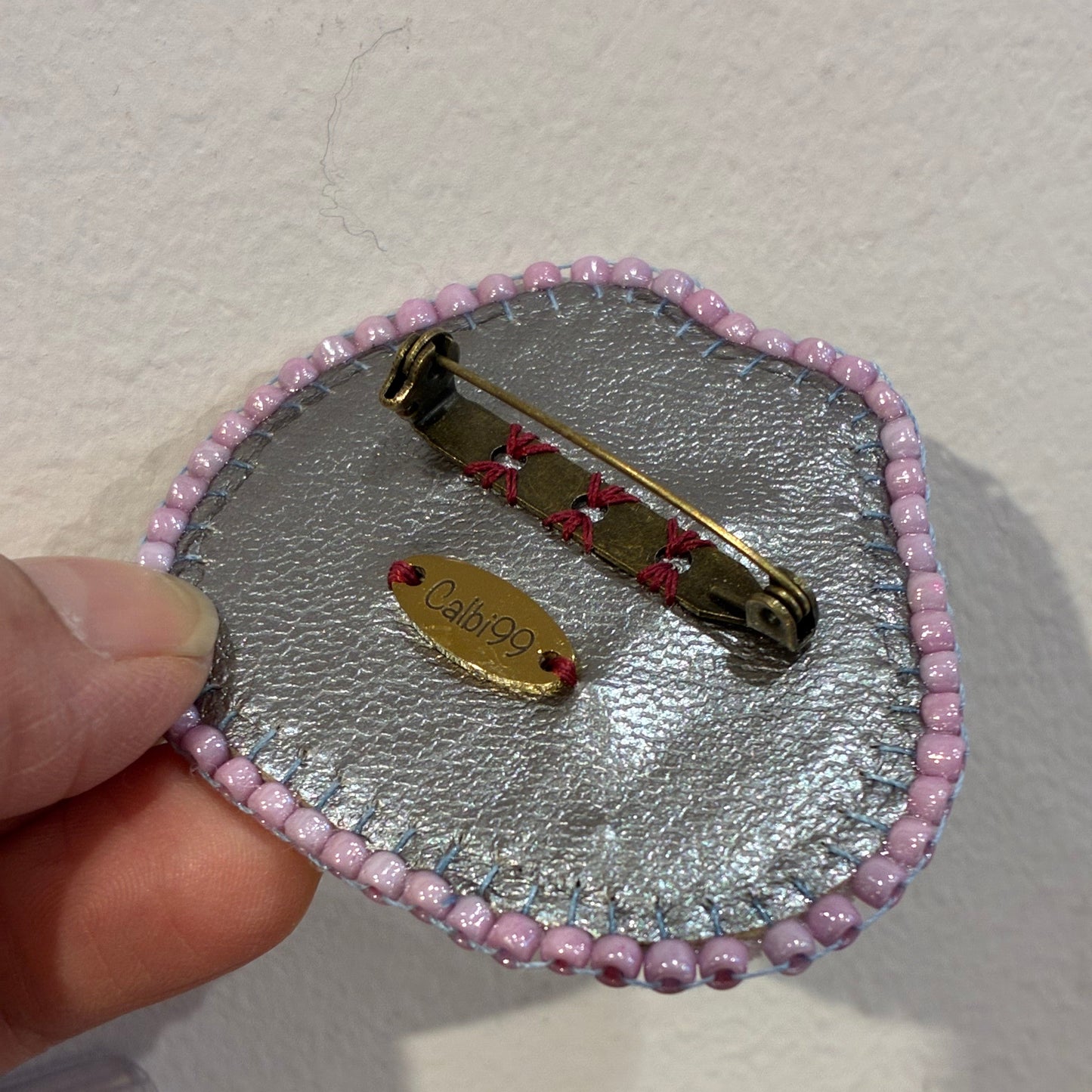 calbi99 ブローチ