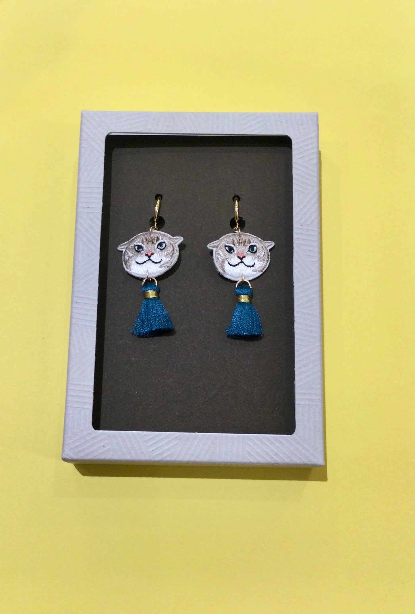 ★Kitty by maltamarie イカ耳になるネコ 新茶の耳飾り(ピアス/イヤリング)