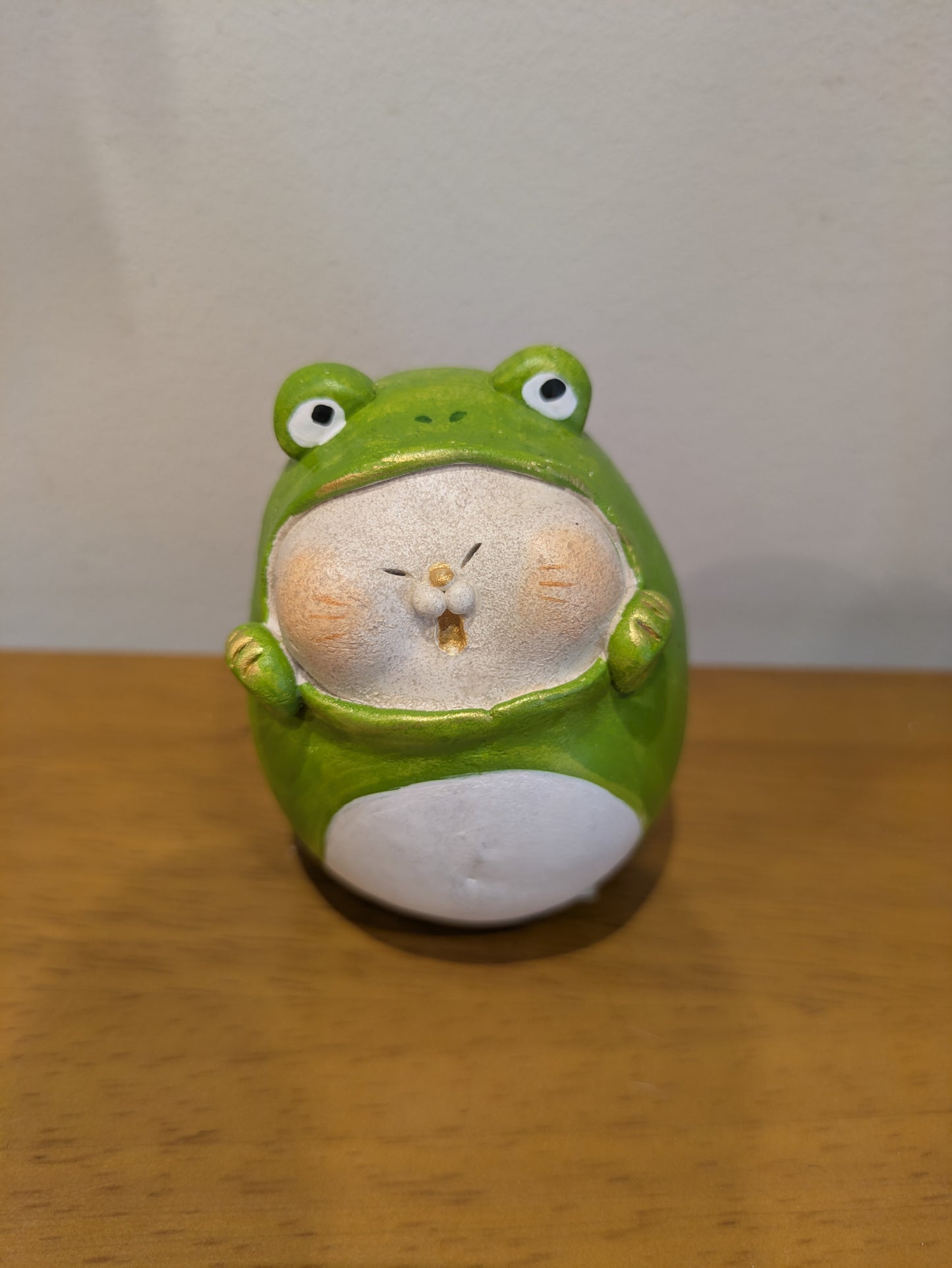 にゃん家の団欒 カエル猫(大)