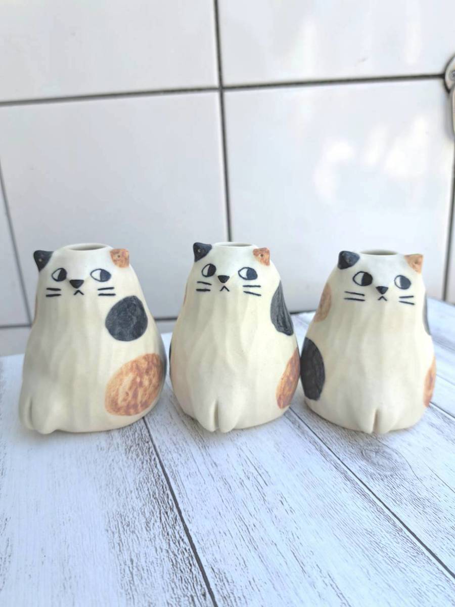 AKANE's Pottery ねこの一輪挿し (中サイズ)