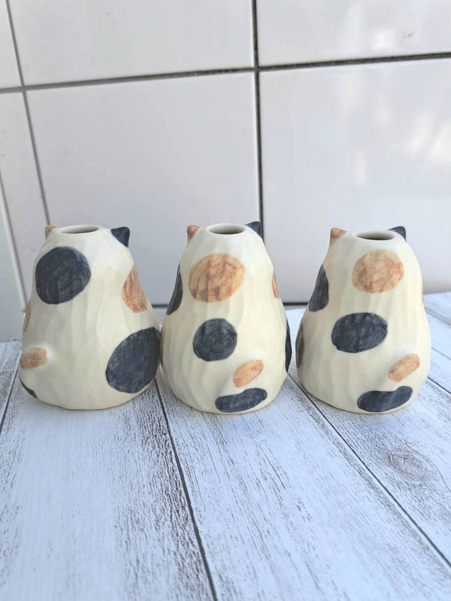 AKANE's Pottery ねこの一輪挿し (中サイズ)