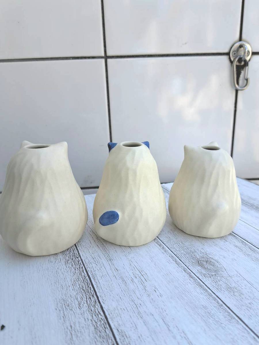 AKANE's Pottery ねこの一輪挿し (中サイズ)