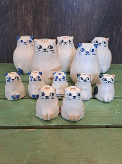 AKANE's Pottery 一輪挿し（中）