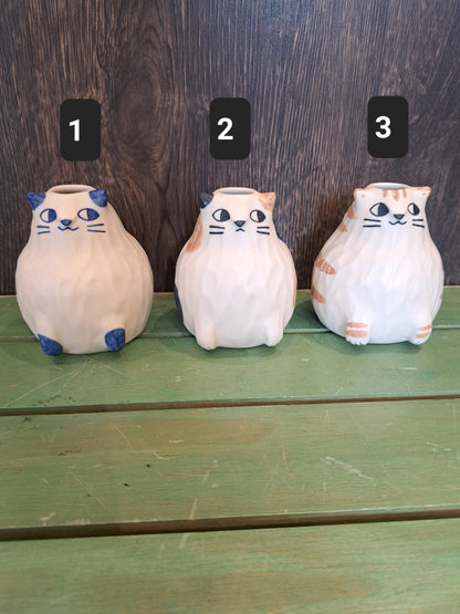 AKANE's Pottery 一輪挿し（中）