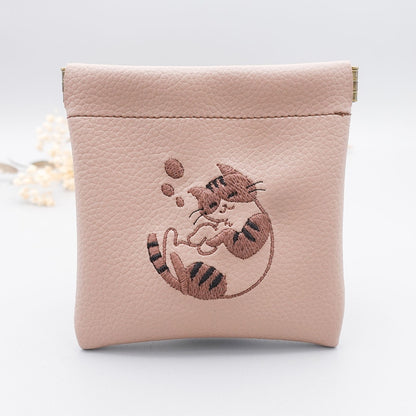 おふとんからでないねこ。 ぐっすりにゃんこの刺繍バネロポーチ【全3色】