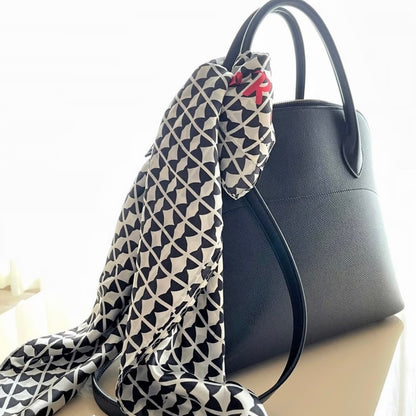 Première produced by NyanCon　ねこ柄スカーフ