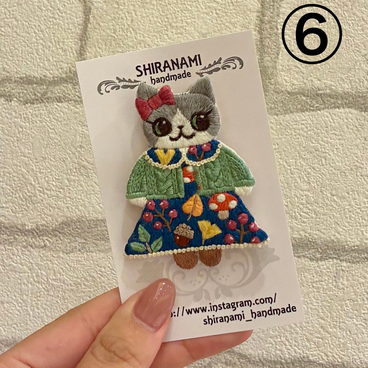 【shiranamiさん作品お一人様2作品まで! 】★shiranami_handmade秋のねこちゃんブローチ