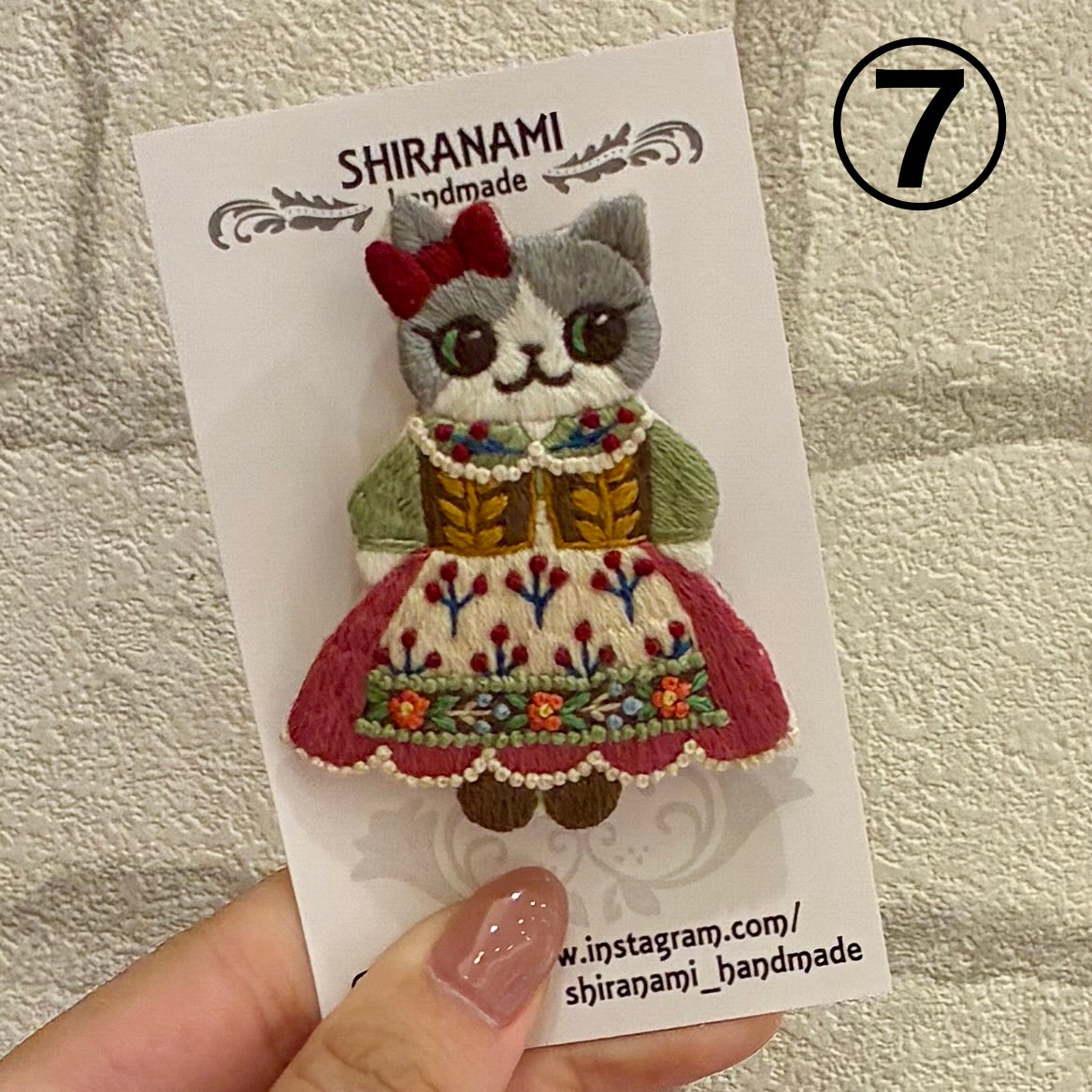 【shiranamiさん作品お一人様2作品まで! 】★shiranami_handmade秋のねこちゃんブローチ