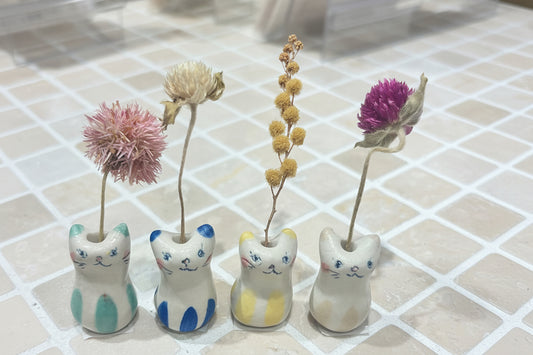 佐々木ヨーコ 猫花瓶 ミニ  2,200