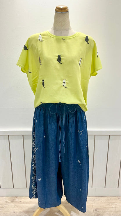 刺繍プルオーバー