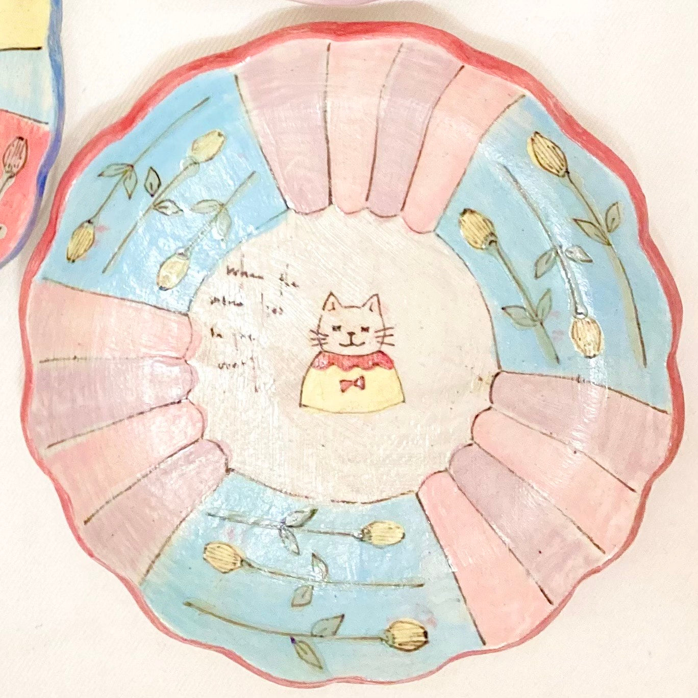 the cozy nook ストライプ．小花柄 真ん中猫モチーフ小皿