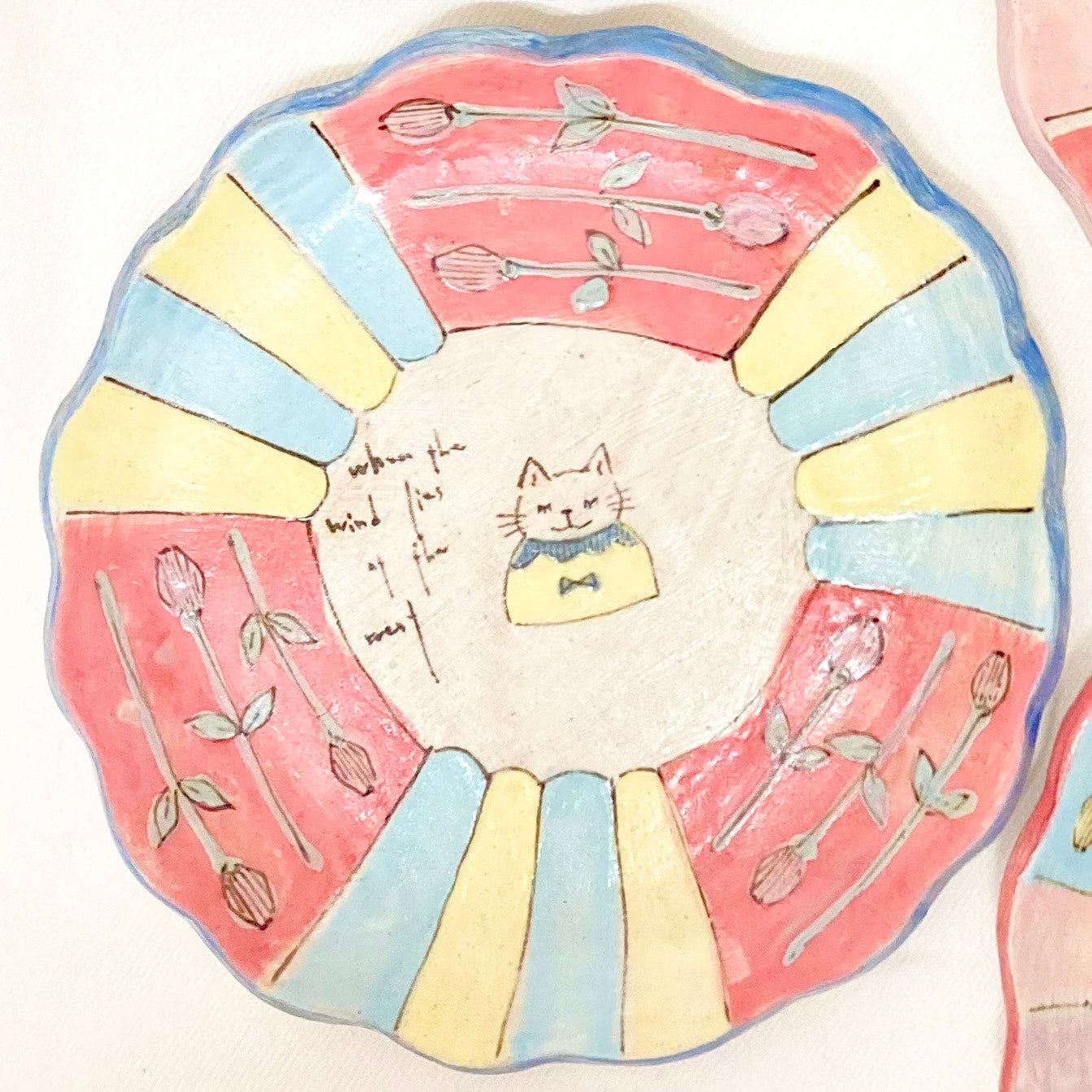 the cozy nook ストライプ．小花柄 真ん中猫モチーフ小皿