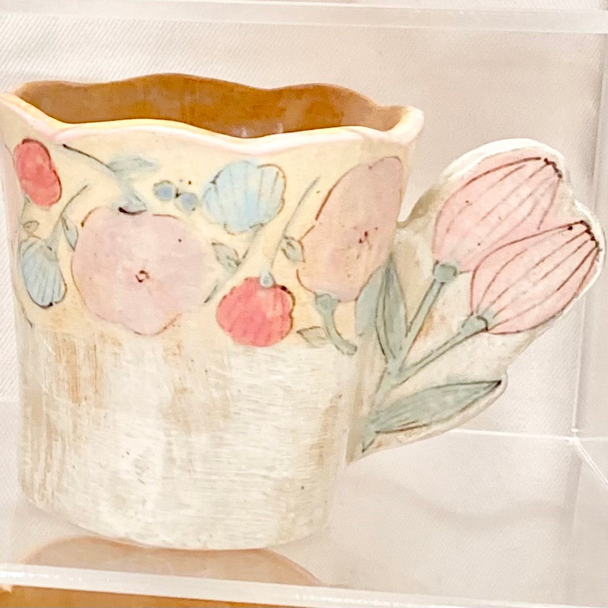 the cozy nook 長方形．取っ手が花のマグカップ