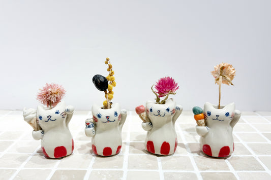 佐々木ヨーコ 猫花瓶   5,500