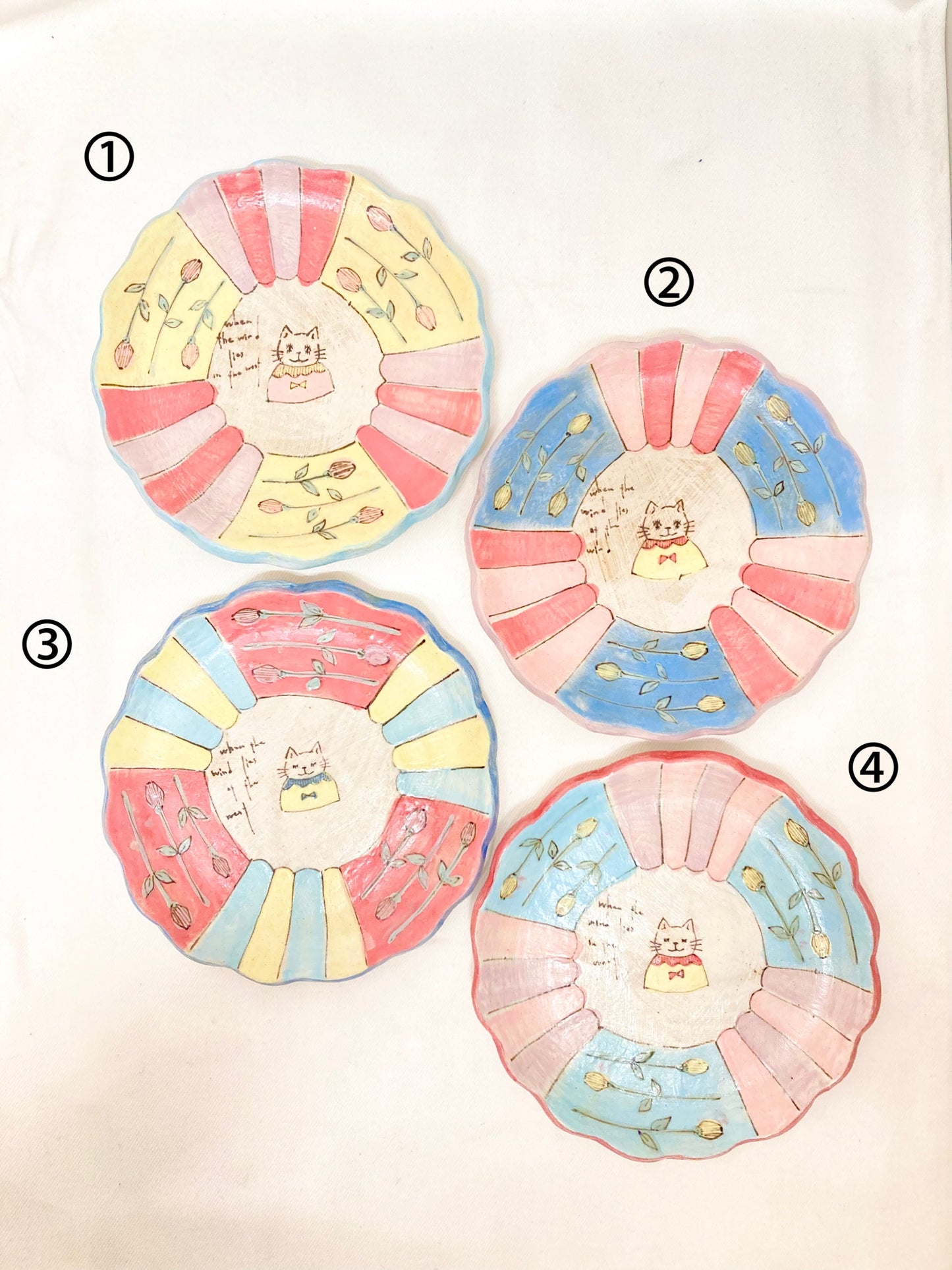 the cozy nook ストライプ．小花柄 真ん中猫モチーフ小皿