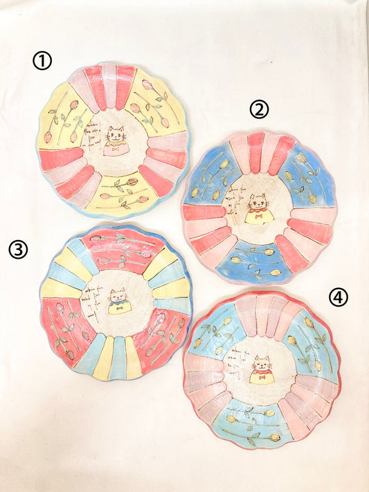 the cozy nook ストライプ．小花柄 真ん中猫モチーフ小皿