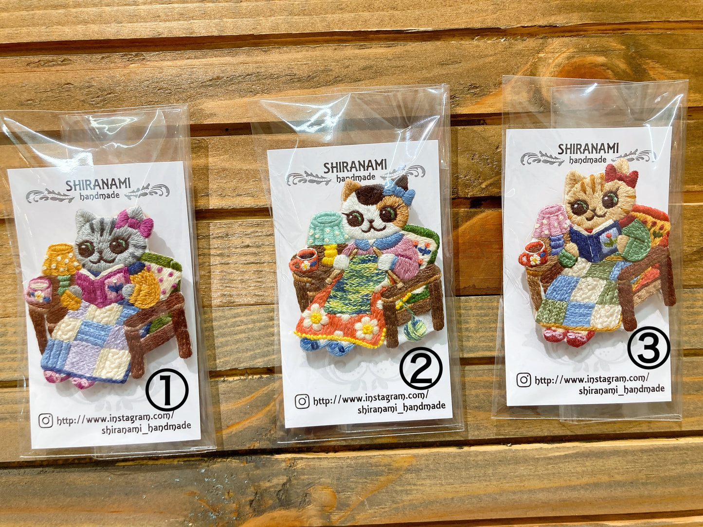 お一人様2個まで!!  ★shiranami_handmade　ソファーブローチ