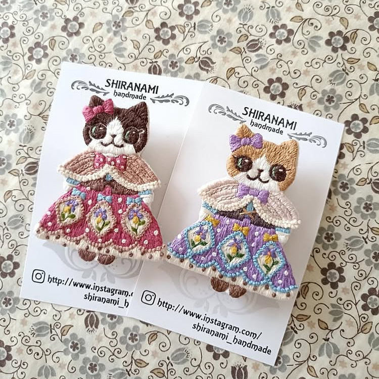 お一人様2個まで!!  ★shiranami_handmade　お洋服ブローチ