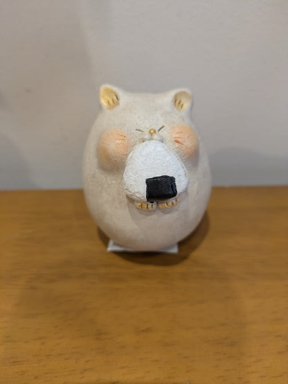 にゃん家の団欒　おにぎり猫（大）