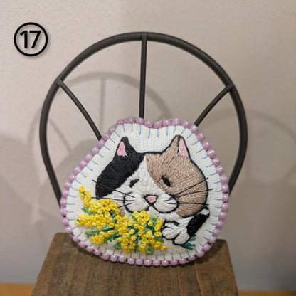 calbi99 ブローチ