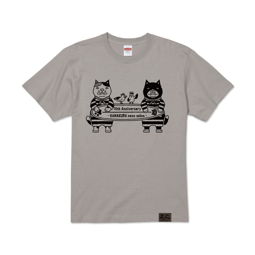 【 ご予約商品 】10周年限定　鎌倉ねこサロン×ZUCO ASOBI  サーフィン ネコおっさんのTシャツ（カラー）
