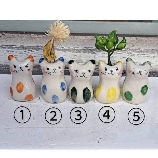 佐々木ヨーコ 猫花瓶 2,200