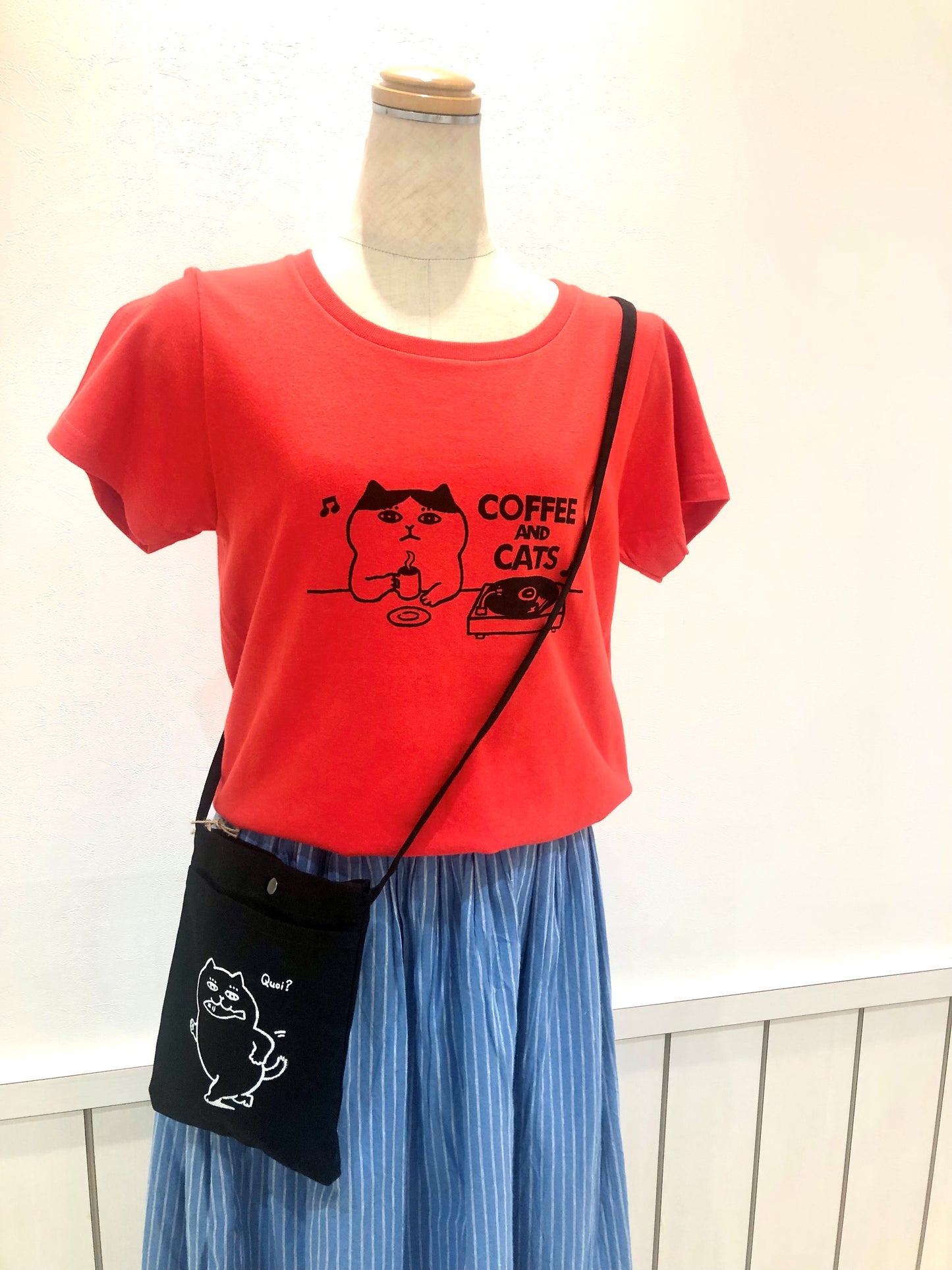 ★PUKA PUKA★ コーヒー＆キャッツ 半袖Tシャツ 【全2色2サイズ】