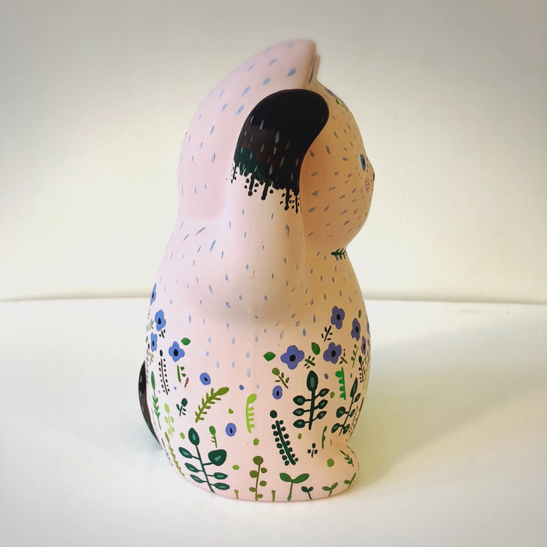 招き猫　貯金箱　手書き作家もの　花柄 招き猫貯金箱手書き作家もの花柄